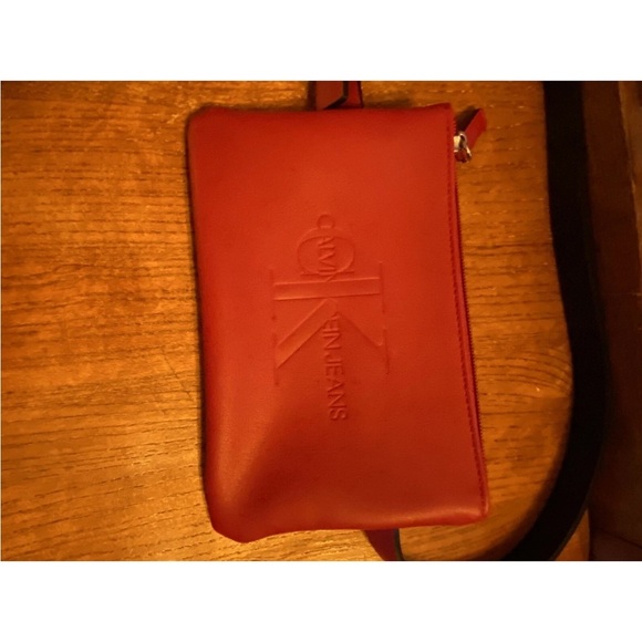 Calvin Klein Jeans Red Woman’s Belted Waist Bag NWOT! - Picture 1 of 13